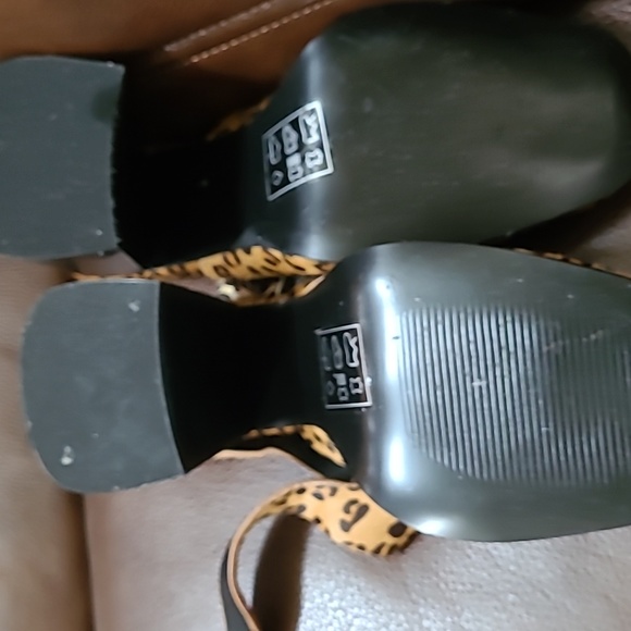 Leopard Print shoes - Picture 4 of 7